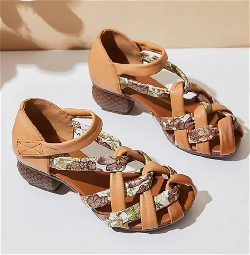 סנדלים-CAVARIA