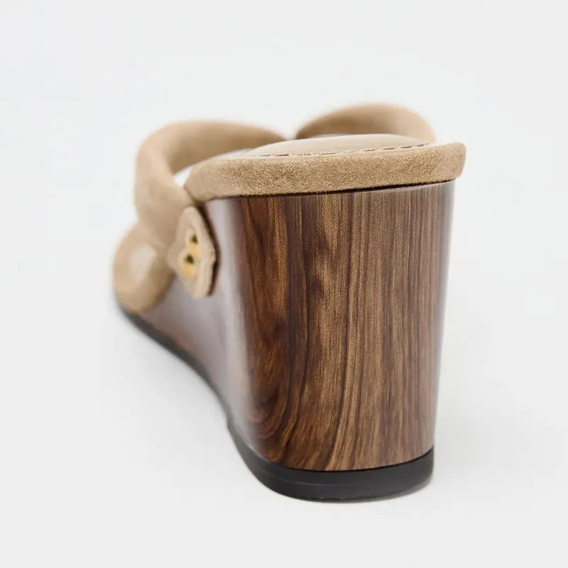 כפכפים-CLÉMENCE