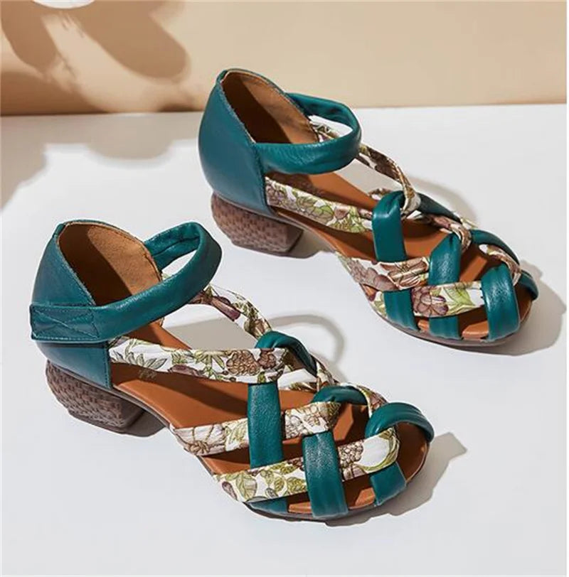 סנדלים-CAVARIA