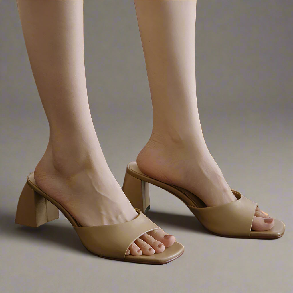 סנדלי-GIULIETTA