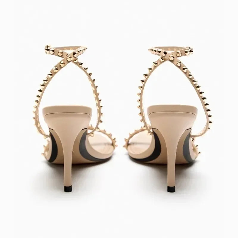 נעלי עקב – VALÉRIA