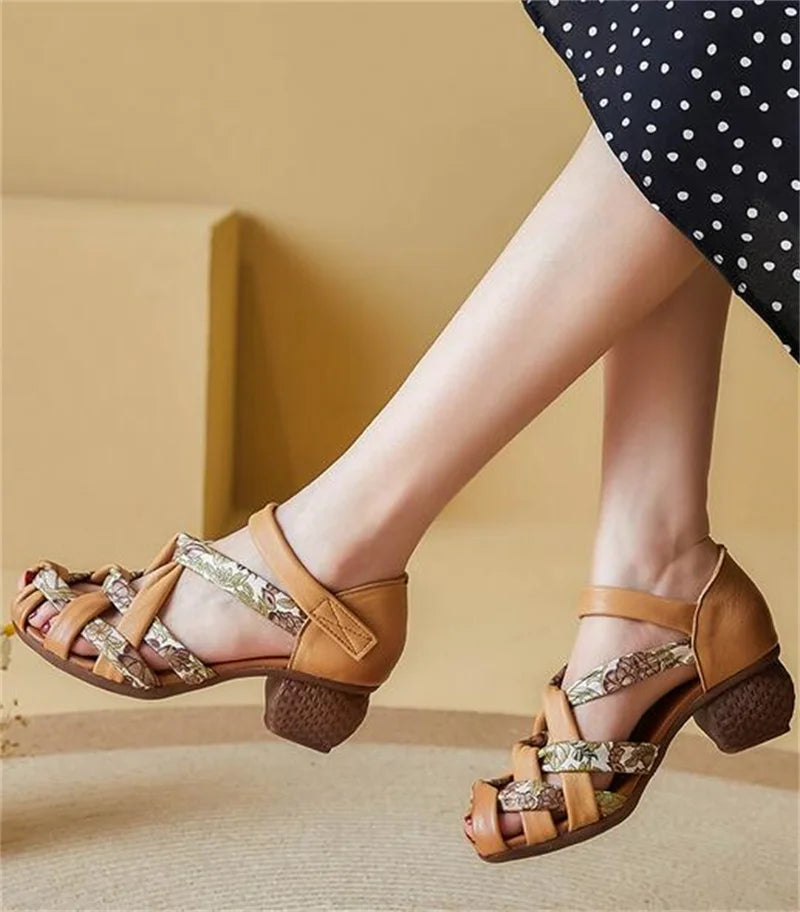 סנדלים-CAVARIA