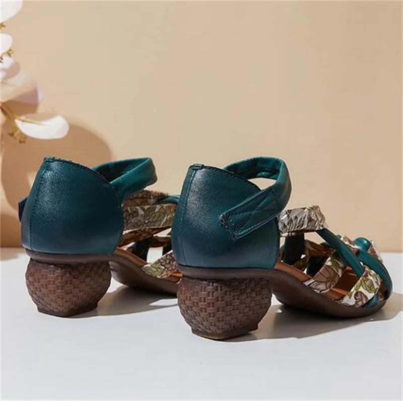 סנדלים-CAVARIA