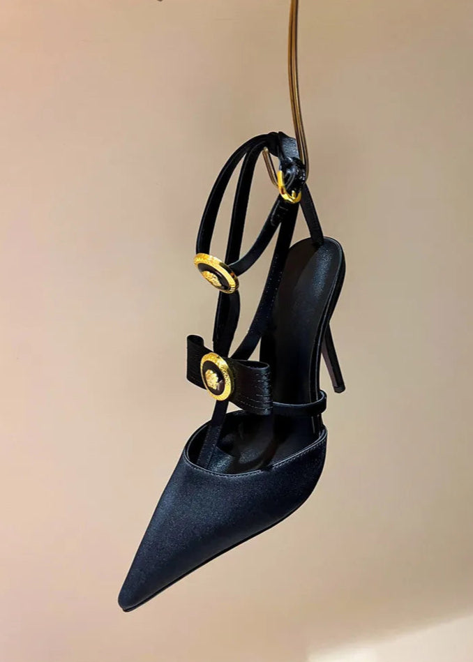 סנדלים – LOUVIÈRA